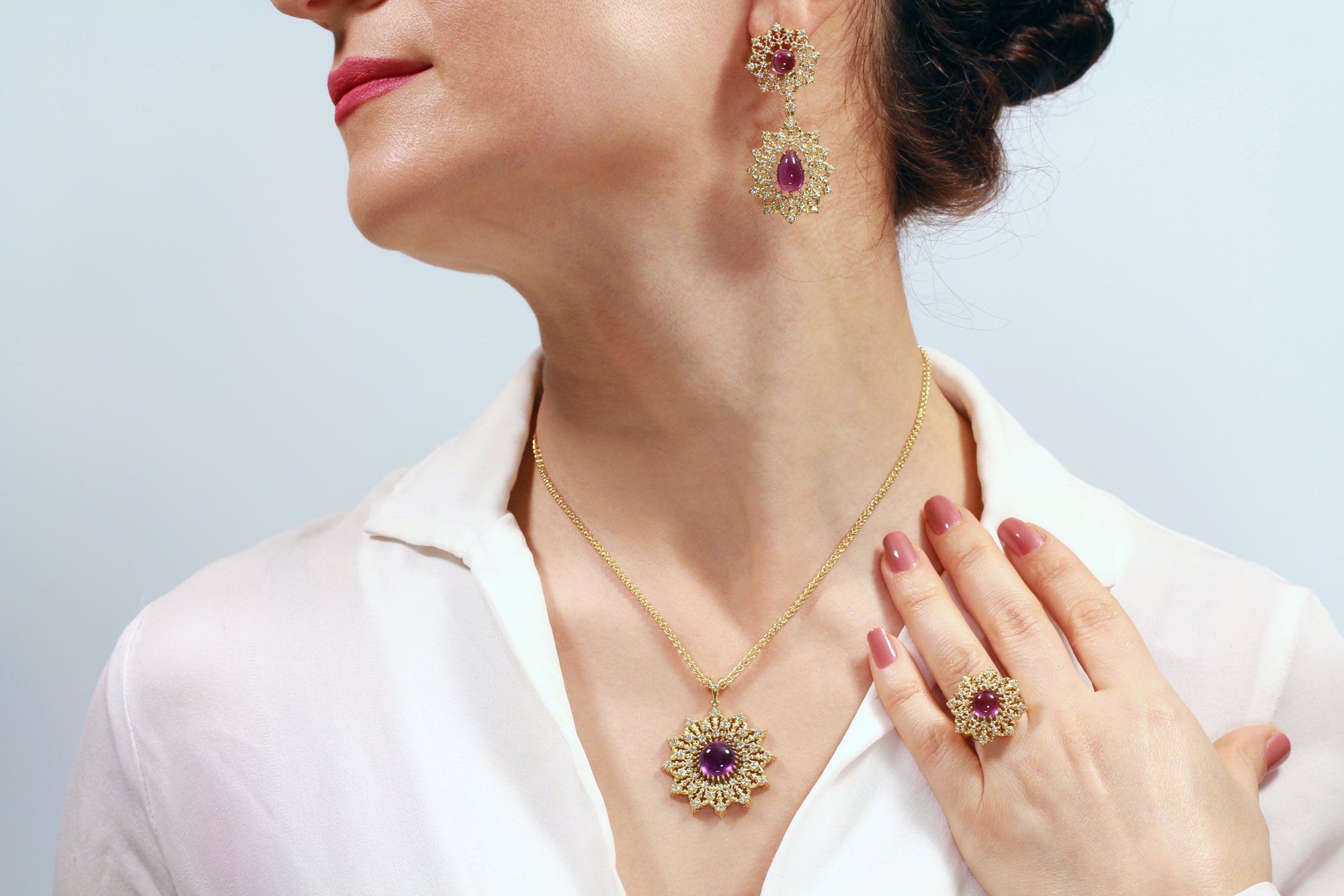 "Amethyst Star" Pendant with Diamonds in 18K Yellow Gold