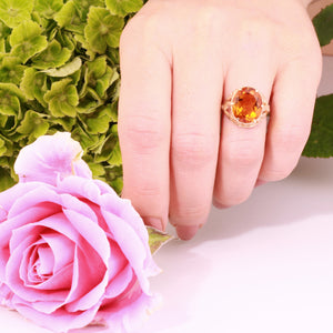 citrine cocktail ring in yellow gold with rose