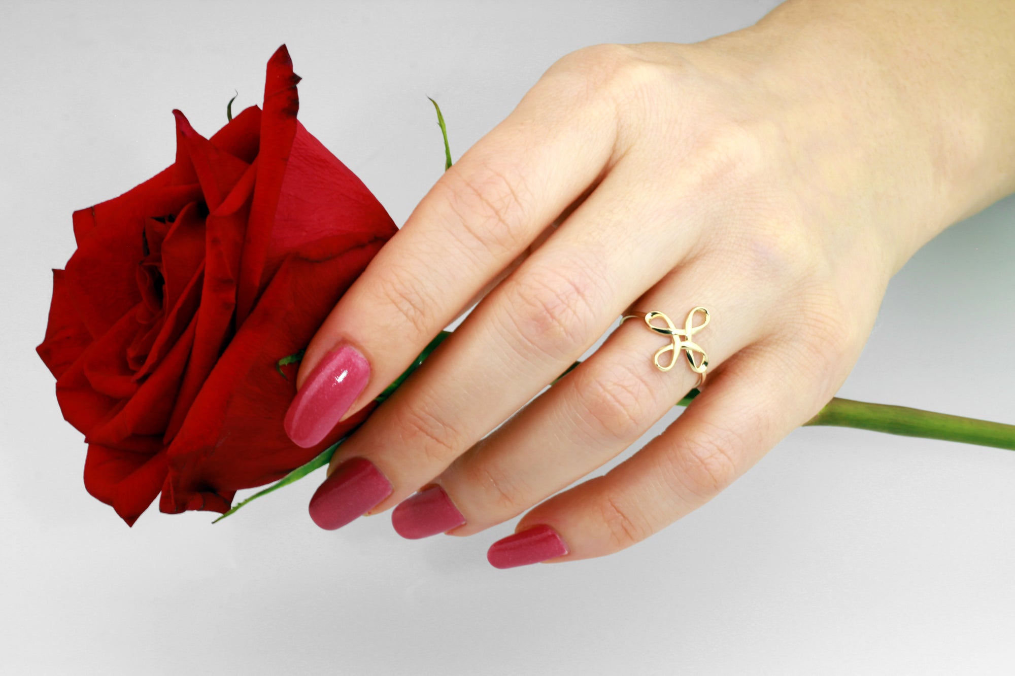 Flower Knot Infinity Ring in 18K Gold