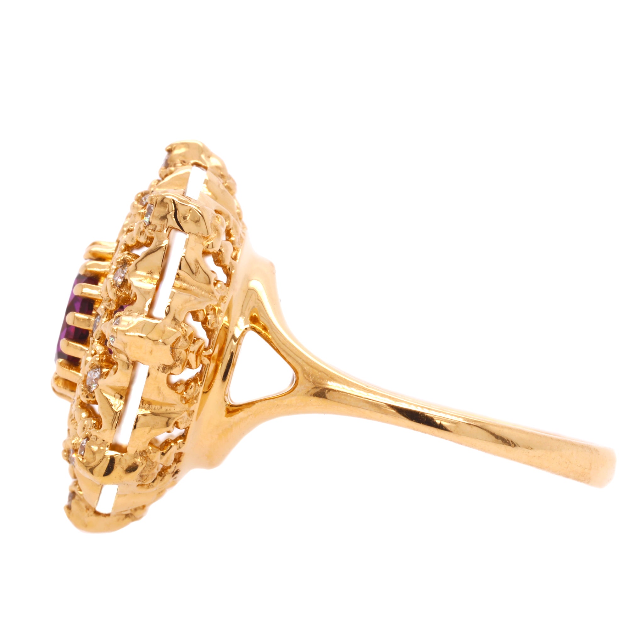 Gold Amethyst ring with diamonds