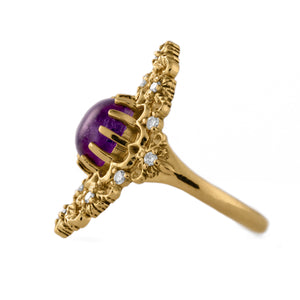 18K Yellow Gold Amethyst Cabochon Ring with Diamonds